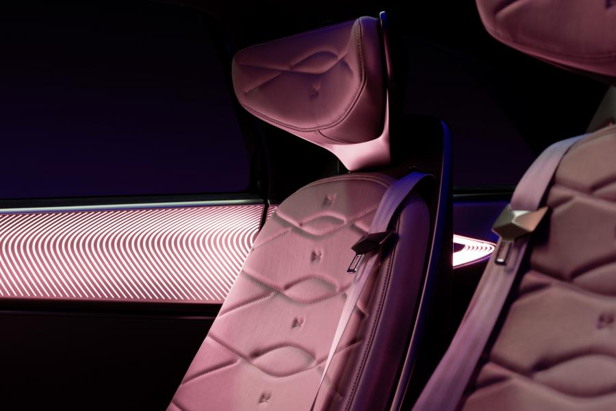 Детали интерьера Volkswagen I.D. Roomzz 2019 года  (фото 12 из 52)